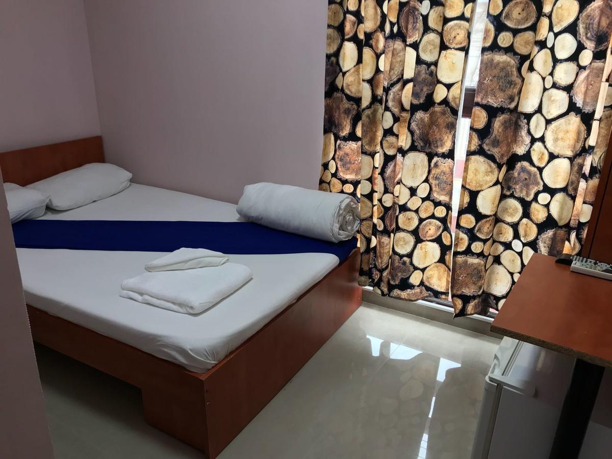 Tripoli Palace Hostal *