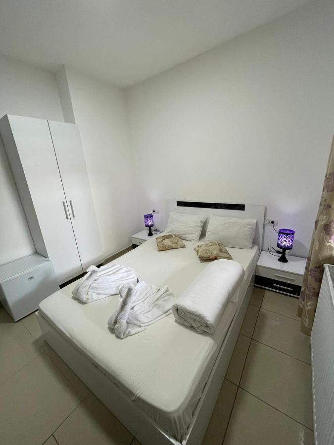 Tripoli Palace Hostal *