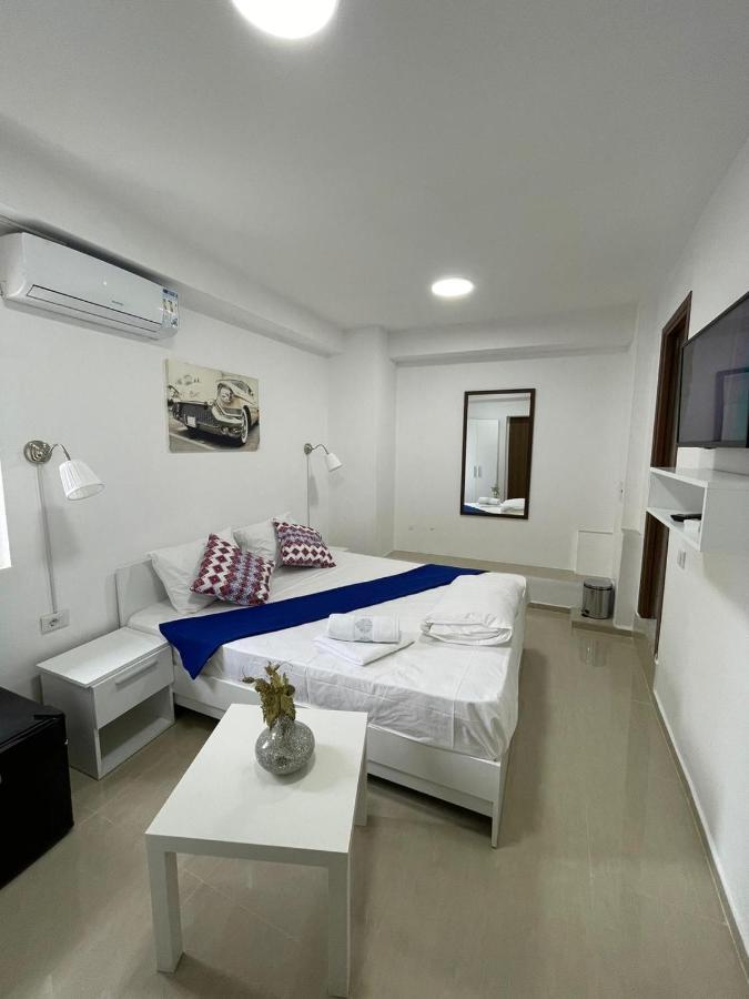 Hostal Tripoli Palace *